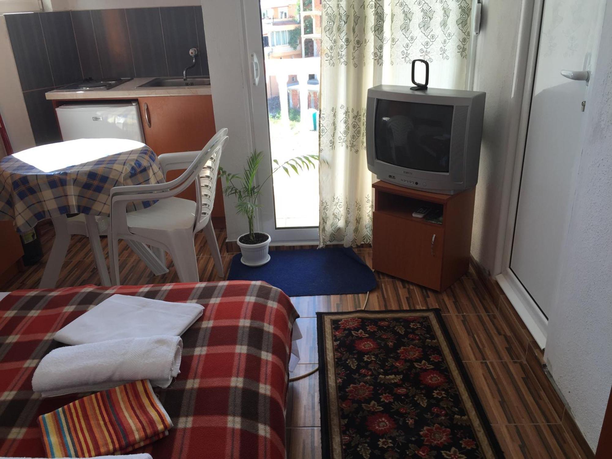 Apartments Delfin Ulcinj Rom bilde