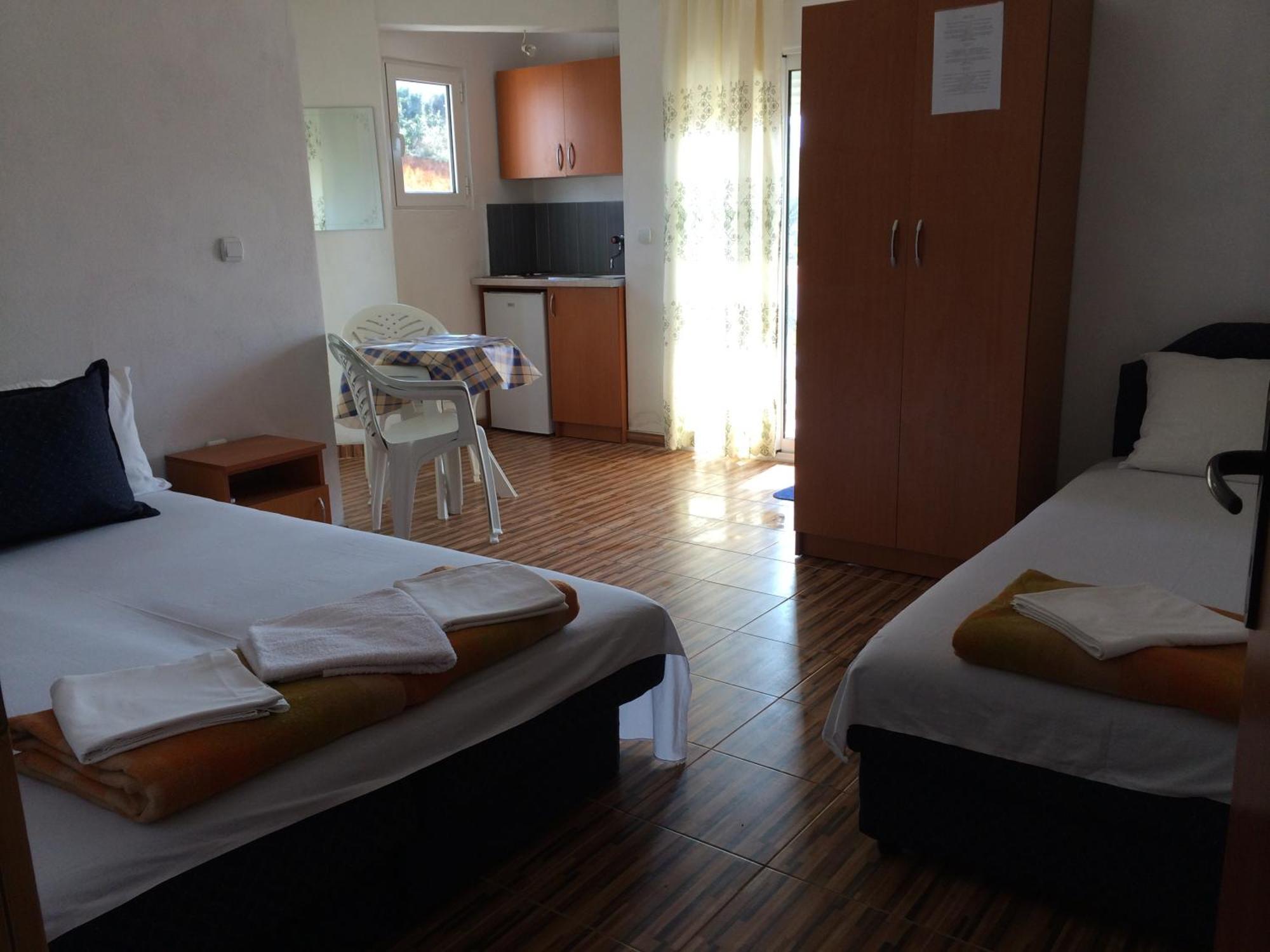 Apartments Delfin Ulcinj Rom bilde