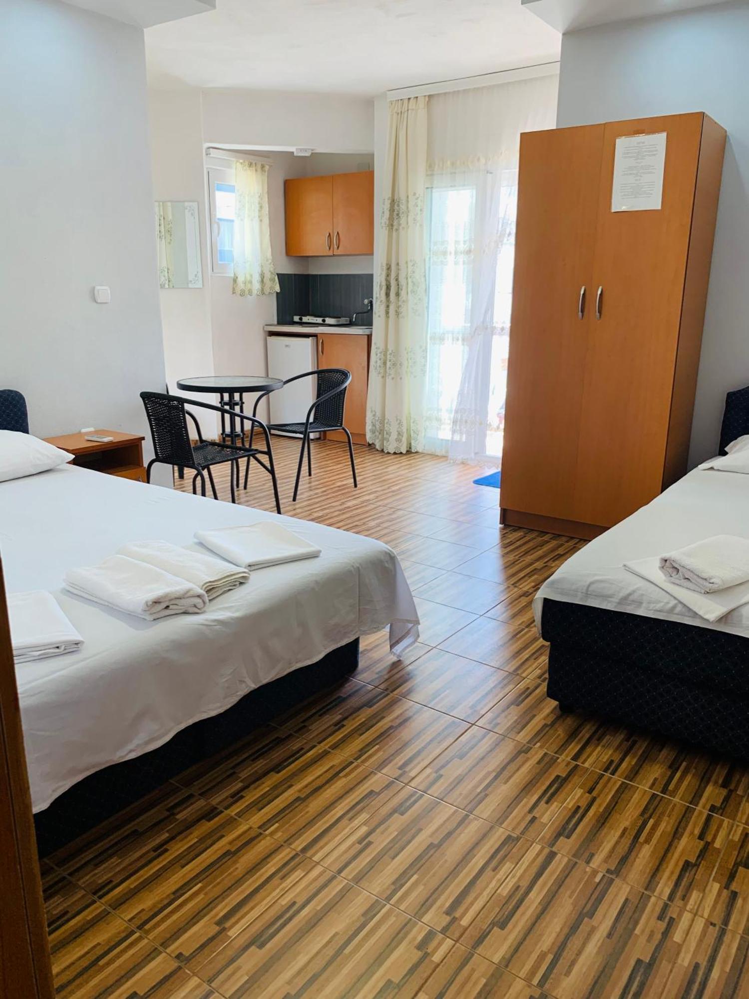 Apartments Delfin Ulcinj Eksteriør bilde